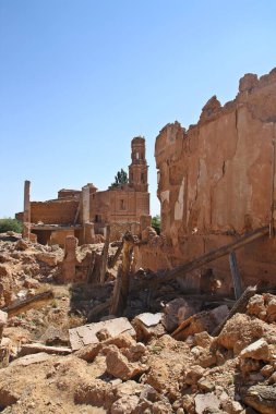İspanya İç Savaşı 'nda bombalanan Belchite Muharebesi' nin (İspanya) kalıntıları. San Agustin Kilisesi.