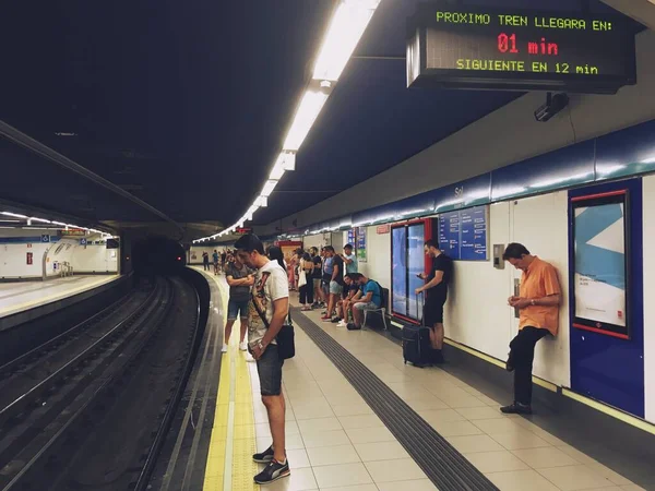 Madrid Espagne 2018 Station Métro Sol Ligne Madrid Passager Attente — Photo