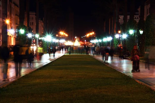 Mohammed Avenue Στο Ραμπάτ Μαρόκο Νύχτα — Φωτογραφία Αρχείου