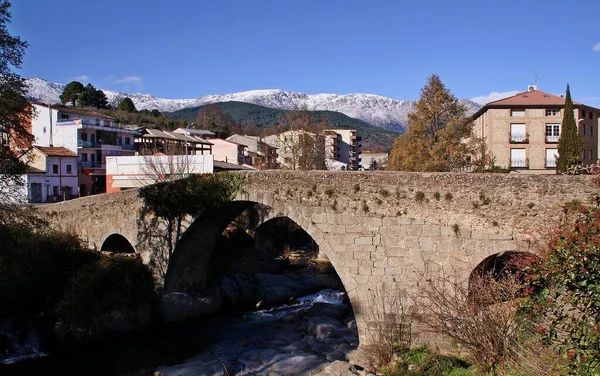 Ponte Romano Arenas San Pedro Piccolo Villaggio Della Spagna — Foto Stock