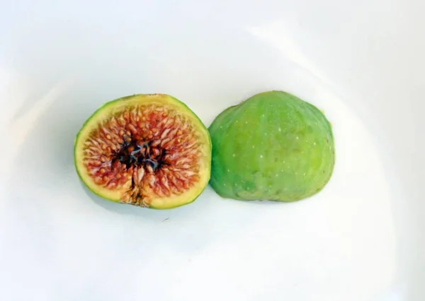 Half Fresh Fig Fig White Plate Fruit Common Fig Ficus — Stock Photo, Image