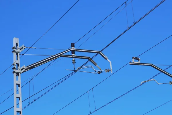 Високовольтні Електричні Кабелі Провідності Кабелі Які Постачають Енергію Електричному Потягу — стокове фото