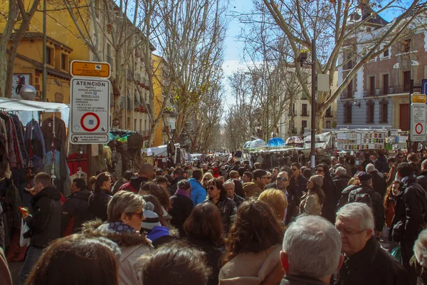 Madryt Hiszpania 2016 Rastro Madrycki Pchli Targ Niedzielne Poranki Street — Zdjęcie stockowe