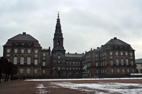 Christiansborg Palace Palace Government Building Sull Isolotto Slotsholmen Situato Nel — Foto Stock