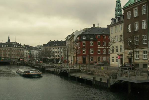 Barco Turístico Canal Ved Stranden Copenhague Dinamarca Barco Preparado Para — Foto de Stock