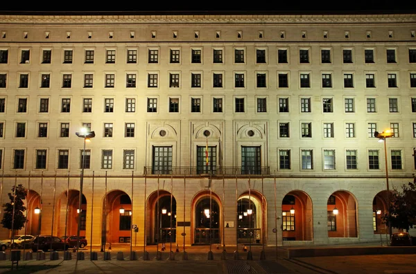 Eingang Zum Entwicklungsministerium Regierungsgebäude Nuevos Ministerios Madrid Spanien Nachtansicht Der — Stockfoto