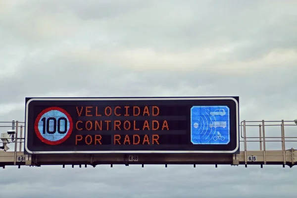 Alcobendas Spain 2018 Warning Speed Controlled Radar Exceeds 100 Hour — Foto de Stock