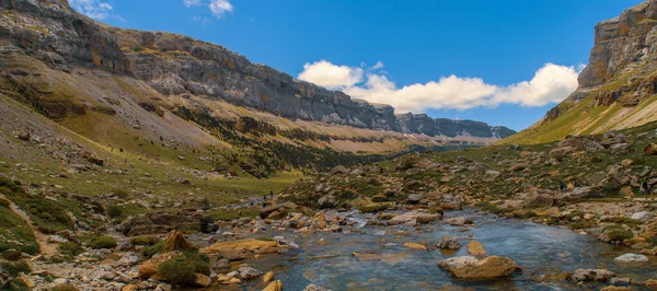 Het Prachtige Ordesa Dal Pyreneeën Huesca Spanje Arazas Rivier Afdalen — Stockfoto