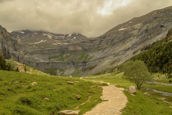 Trilha Caminhada Belo Vale Ordesa Nos Pirinéus Huesca Espanha Caminho — Fotografia de Stock