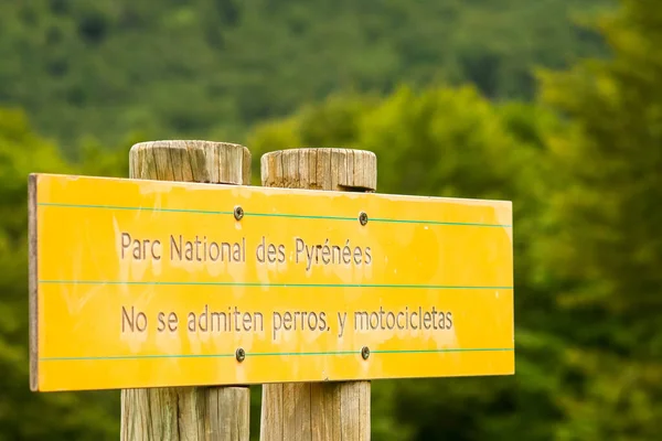 Borce Francia 2016 Prohibición Señal Advertencia Parque Nacional Los Pirineos — Foto de Stock