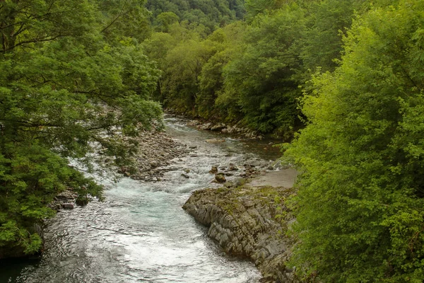 Fluss Aspe Der Nordwand Der Pyrenäen Frankreich Ein Schöner Und — Stockfoto