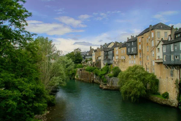 Aspe River Passes City Oloron Sainte Marie Carmen Bazan Passage — Zdjęcie stockowe