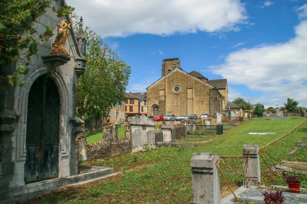 Oloron Sainte Marie France 2016 Cimetiere Eglise Sainte Croix Cemetery — 스톡 사진