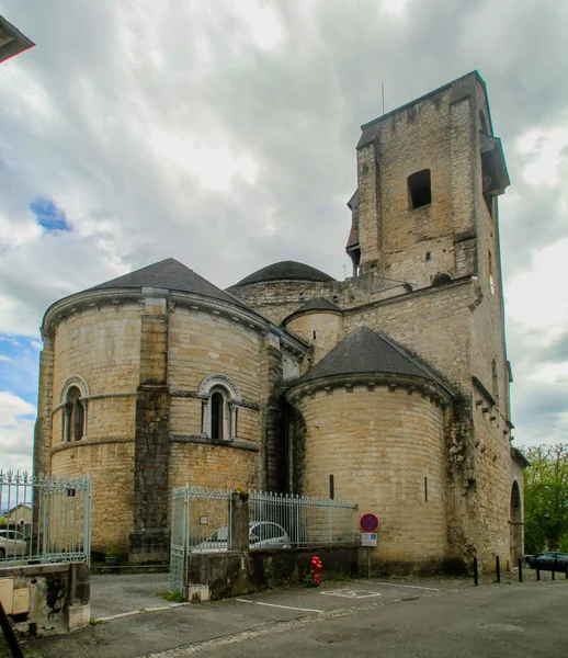 Lglise Sainte Croix Edifício Religioso Localizado Cidade Oloron Sainte Marie — Fotografia de Stock