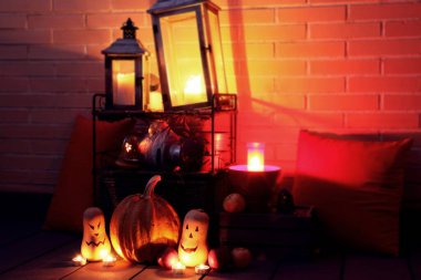 Cadılar Bayramı, mumlarla aydınlatılmış hayattır..