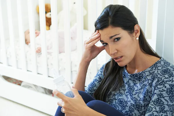 Frustrated Mother Suffering Post Natal Depression — Stock Photo, Image