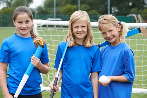 Portret van Girl's hockeyteam — Stockfoto