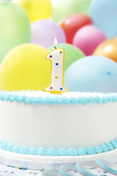 Torta per festeggiare il primo compleanno — Foto Stock