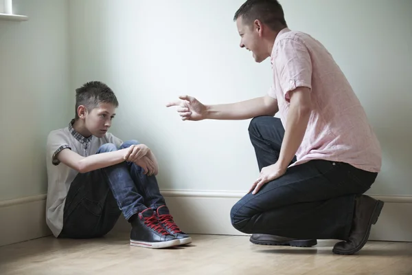 Father Being Physically Abusive Towards Son — Stock Photo, Image