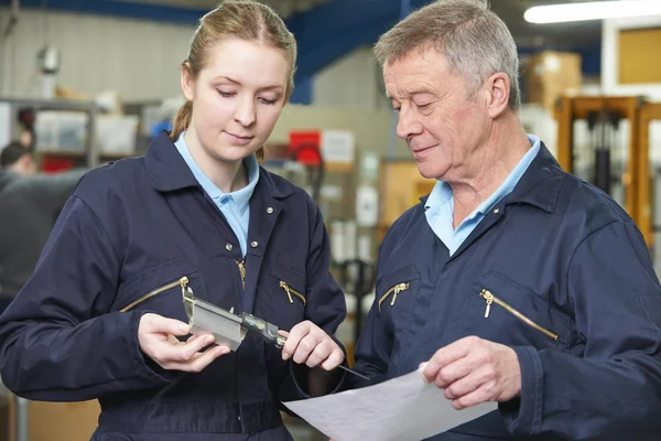 Apprentice Engineer Measuring Component With Micrometer — Stock Photo, Image