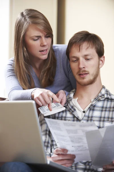 Couple Arguing Over Home Finances — Stock Photo, Image