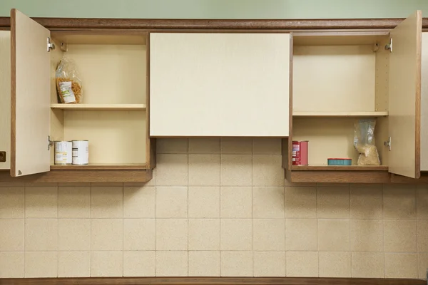 Empty Kitchen Cupboards — Stock Photo, Image