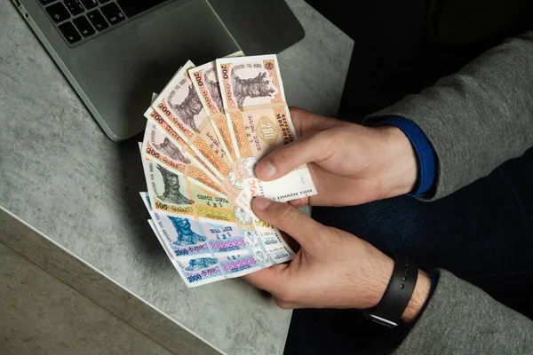 Elindeki para, krediler ve bankalar