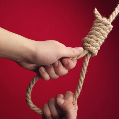 Eller sallanan Lynch 'leri tutsun.