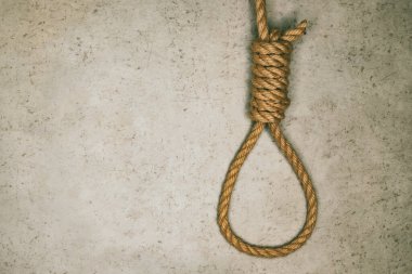 Gri arkaplanda darağacı