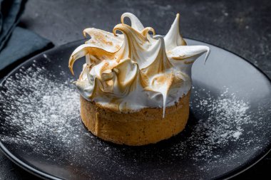 Limon görünümlü tart