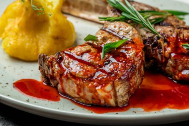 kuzu askısı yakın plan görünümü