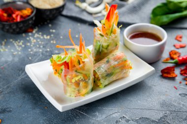 Vejetaryen böreği Vietnam yemeği.