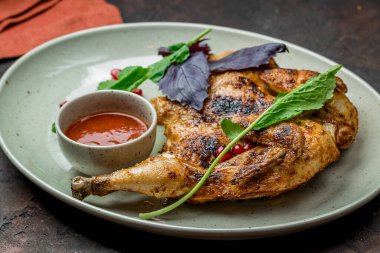 Kızarmış tavuk tütünü yakın plan görüntüsü