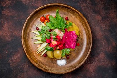 Turşu tabağı yakın çekim görünümü