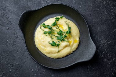 Kasede patates püresi.