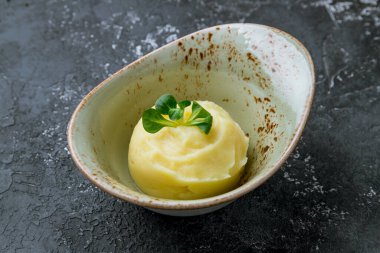 Kasede patates püresi.