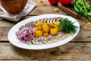 Patatesli ringa balığı. 