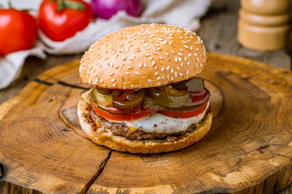 Hamburguesa Con Carne Patty Jalapeño — Foto de Stock