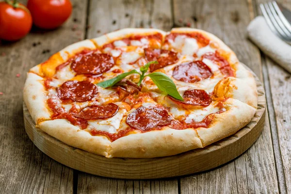 Pizza Salame Piccante — Foto Stock