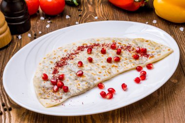 Kutub yemek geçmişi olan bir tabak.