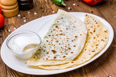 Kutub yemek geçmişi olan bir tabak.