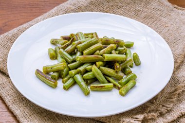 Soslu kızarmış yeşil fasulye.