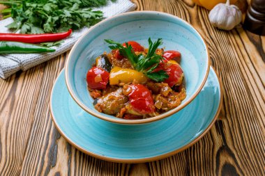 ajapsandali Gürcistan mutfağı, kapatın.