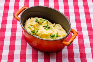 Kasede patates püresi.