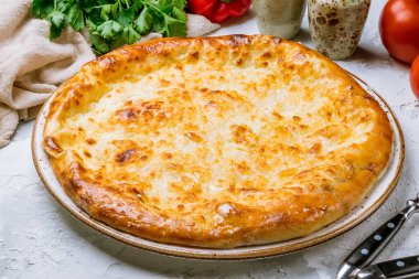 Peynirli khachapuri, yaklaş.