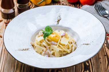 Pastırmalı spagetti.