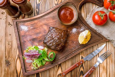 Denver usulü ızgara biftek.