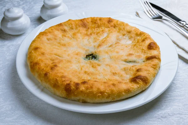 Torta Ossetiana Con Spinaci — Foto Stock