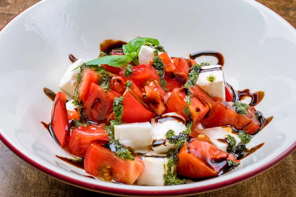 Caprese Salad Mozzarella Tomato — Stock Photo, Image