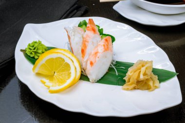 Tabakta saşimi yengeci